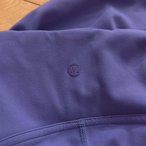 Lululemon instill high rise purple legging size 8 like new - Picture 3 of 8